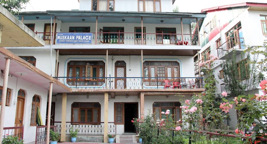 Young Muskaan Palace Hotel, Srinagar 1